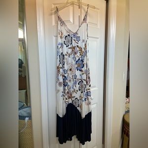 Annabelle Jersey Knit Floral Maxi Dress (Large)